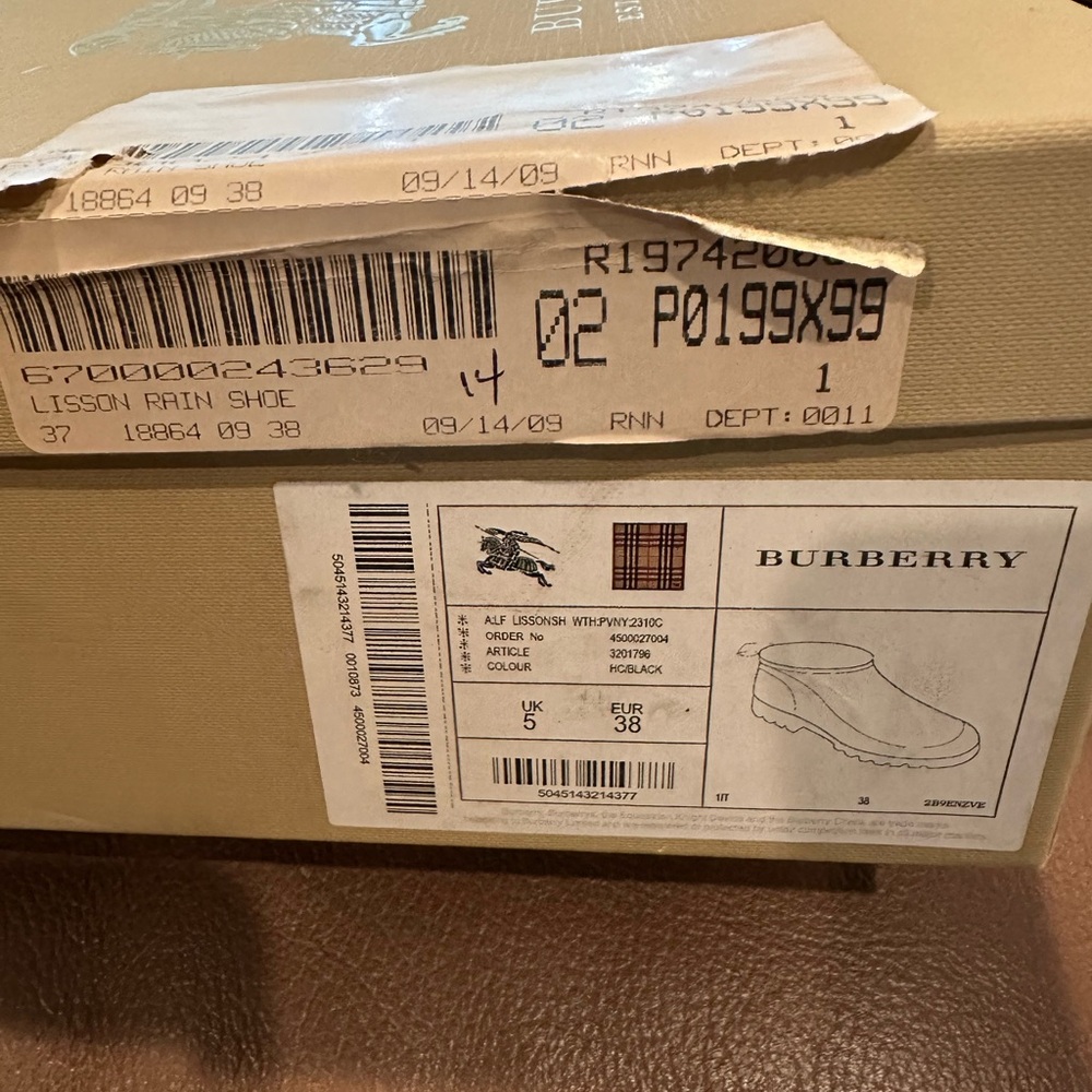 Burberry Black and Tan Checkered Women's Rain Boots - Picture 5 of 5